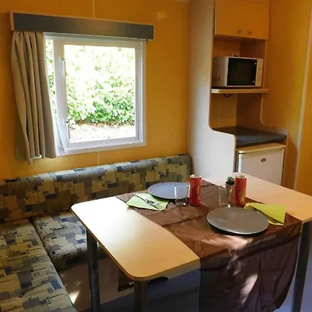 אתר קמפינג Mobil-home Avec Animaux Admis - 5 Pers. - Api-1-52-2861